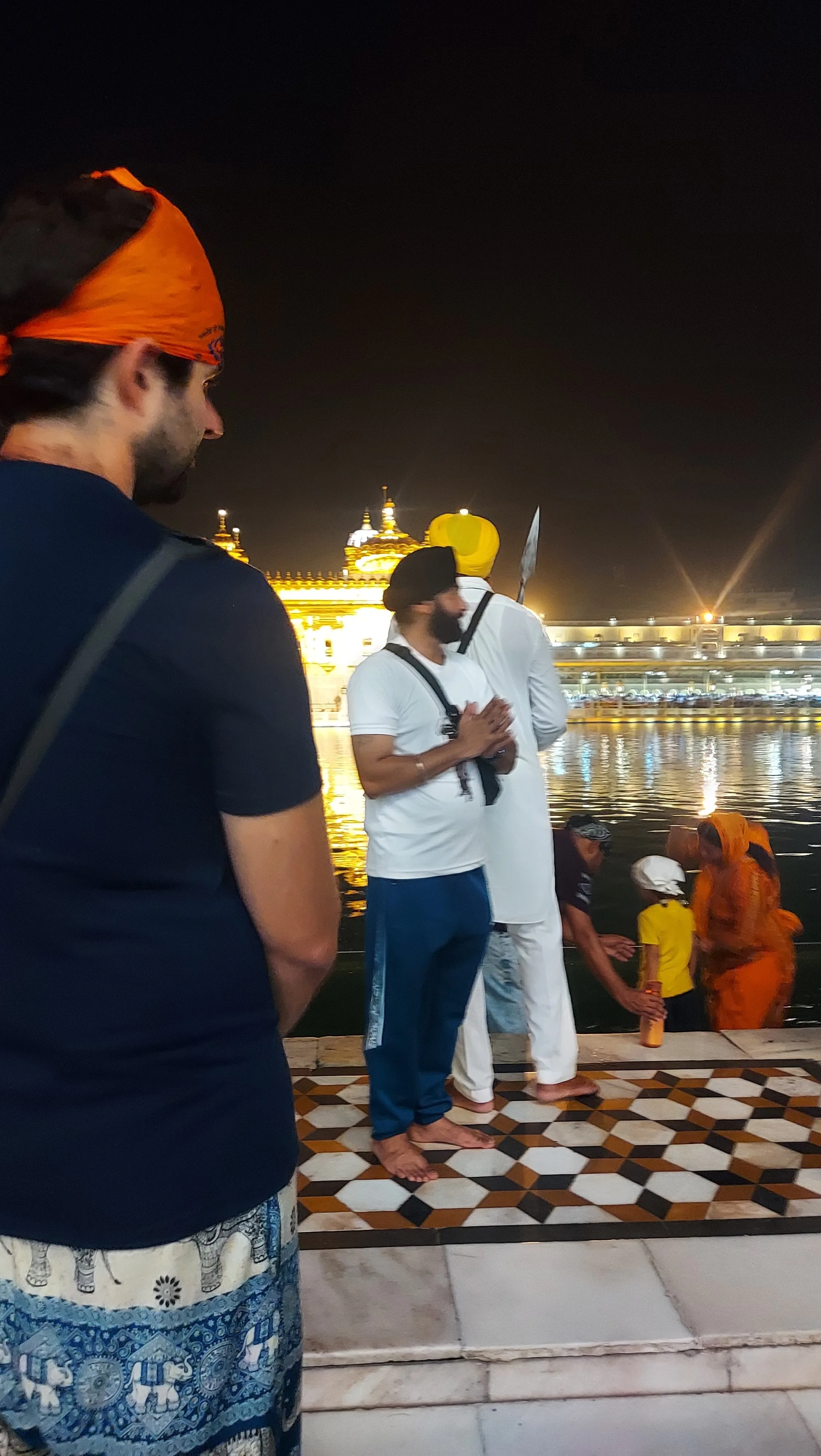 Guarda do Templo Dourado /Amritsar/Índia