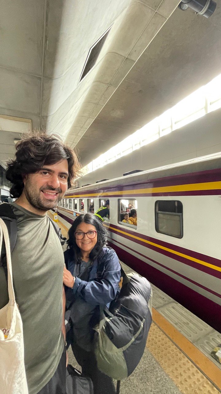 Como É Viajar de Trem na Tailândia