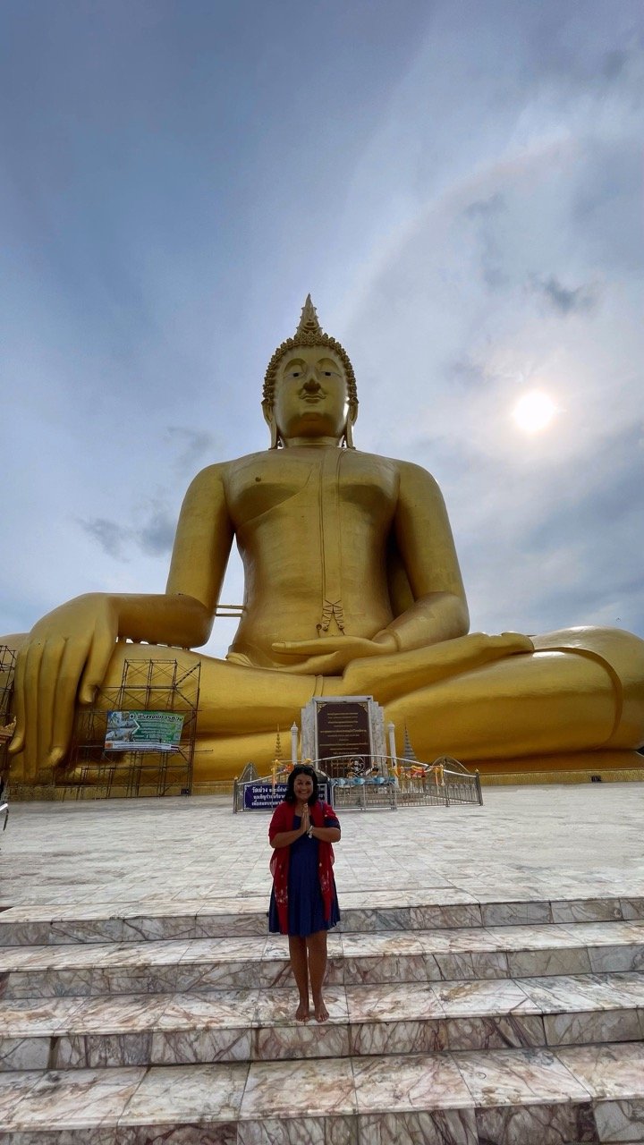 O Grande Buda de Wat Muang, o Maior da Tailândia